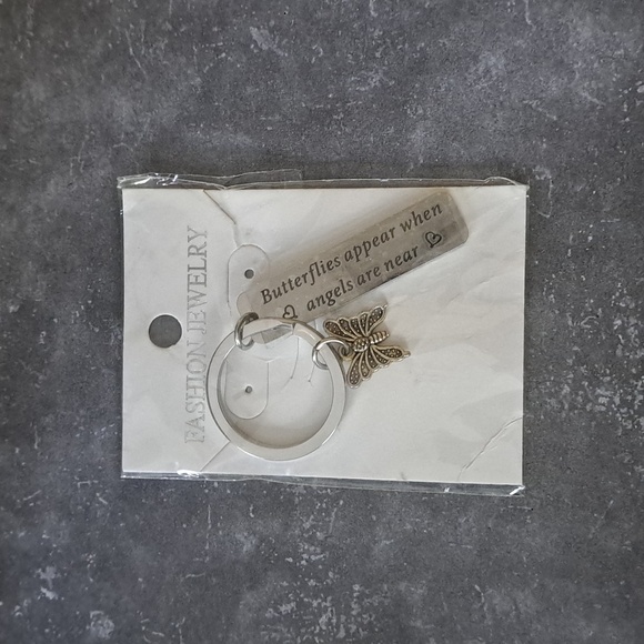 "Butterflies Appear When Angels Are Near" Silvertone Keychain w/ Butterfly Charm - Picture 3 of 5